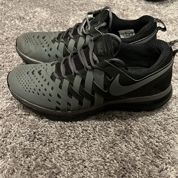 Nike Fingertrap Max Mens Training Shoes Metallic Dark Gray 644673-001 Sz 12 - Picture 2 of 4